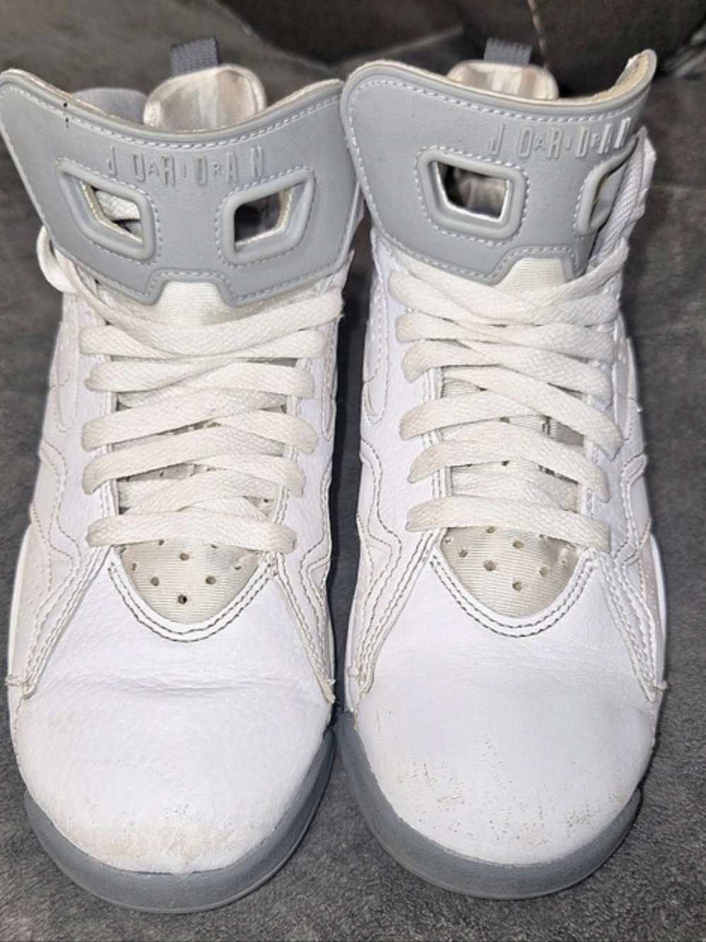 Air Jordan Jumpman MVP 678 White & Gray (Size 6Y | 7.5 Women)